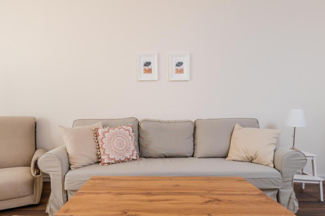 Homey 1-Bd Apartment Sofia Extérieur photo